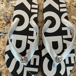 Michel kors flip flops